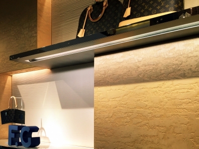 Эффект натурального камня с золотистым переливом